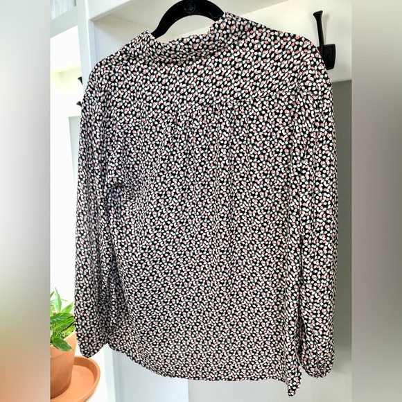 Max Studio Floral Blouse - Picture 2 of 5